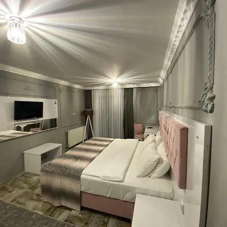 Отель Kadifeli & 3*